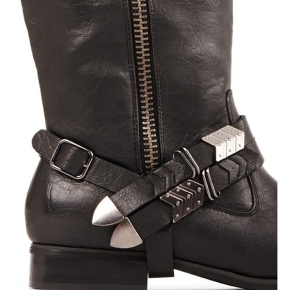 Just Fab Boots - Picture 2 of 8